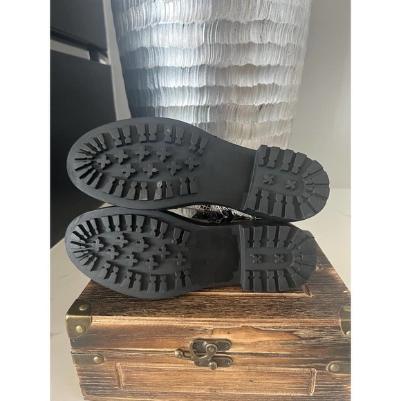 Linea Paolo Trinity Cream Snake Print Leather Combat Boots - Picture 8 of 8